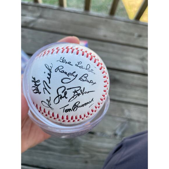 Vintage Signed Replilca of Twins Baseball 80s/90s - Picture 13 of 16